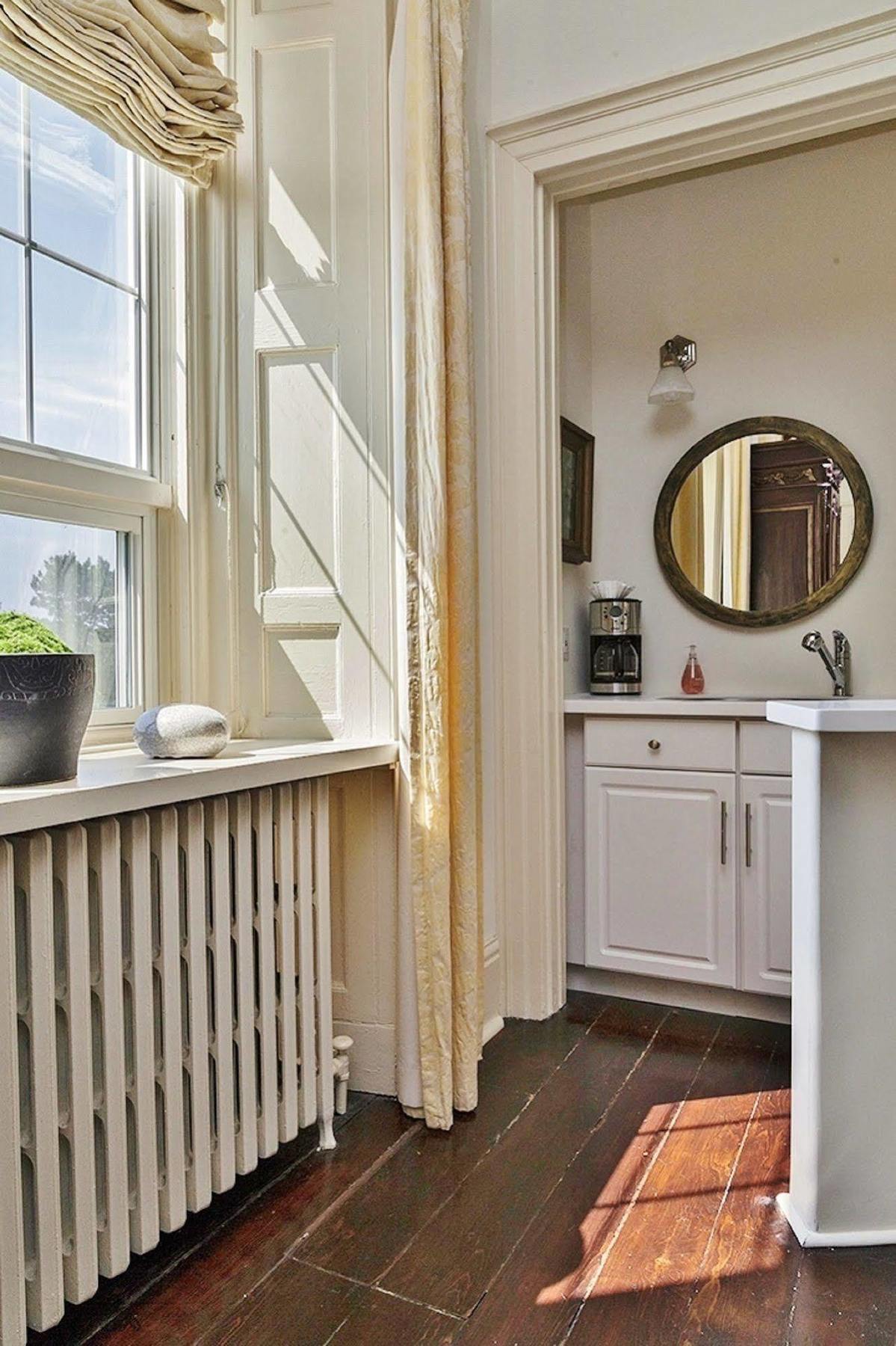 All Suites Whitney Manor Кингстон Экстерьер фото